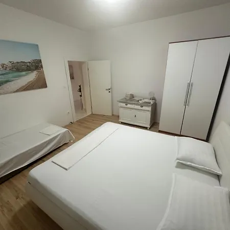 Thesouth * Kraj (Split)