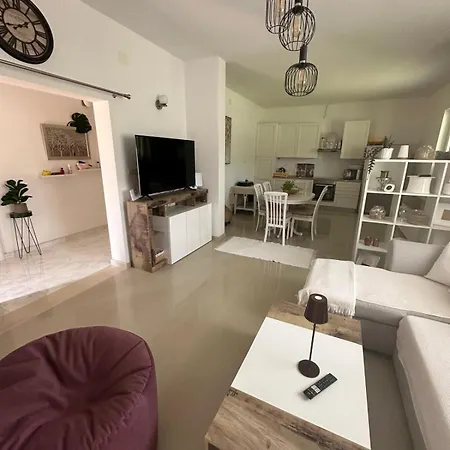 Holiday home Thesouth