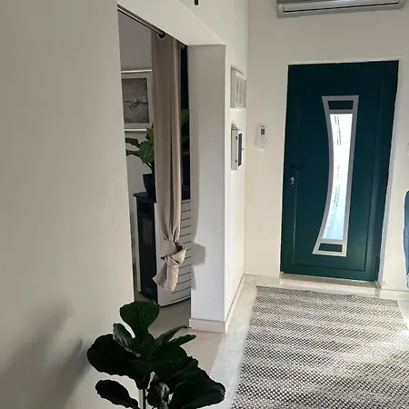 Thesouth بيت للعطل Kraj (Split)